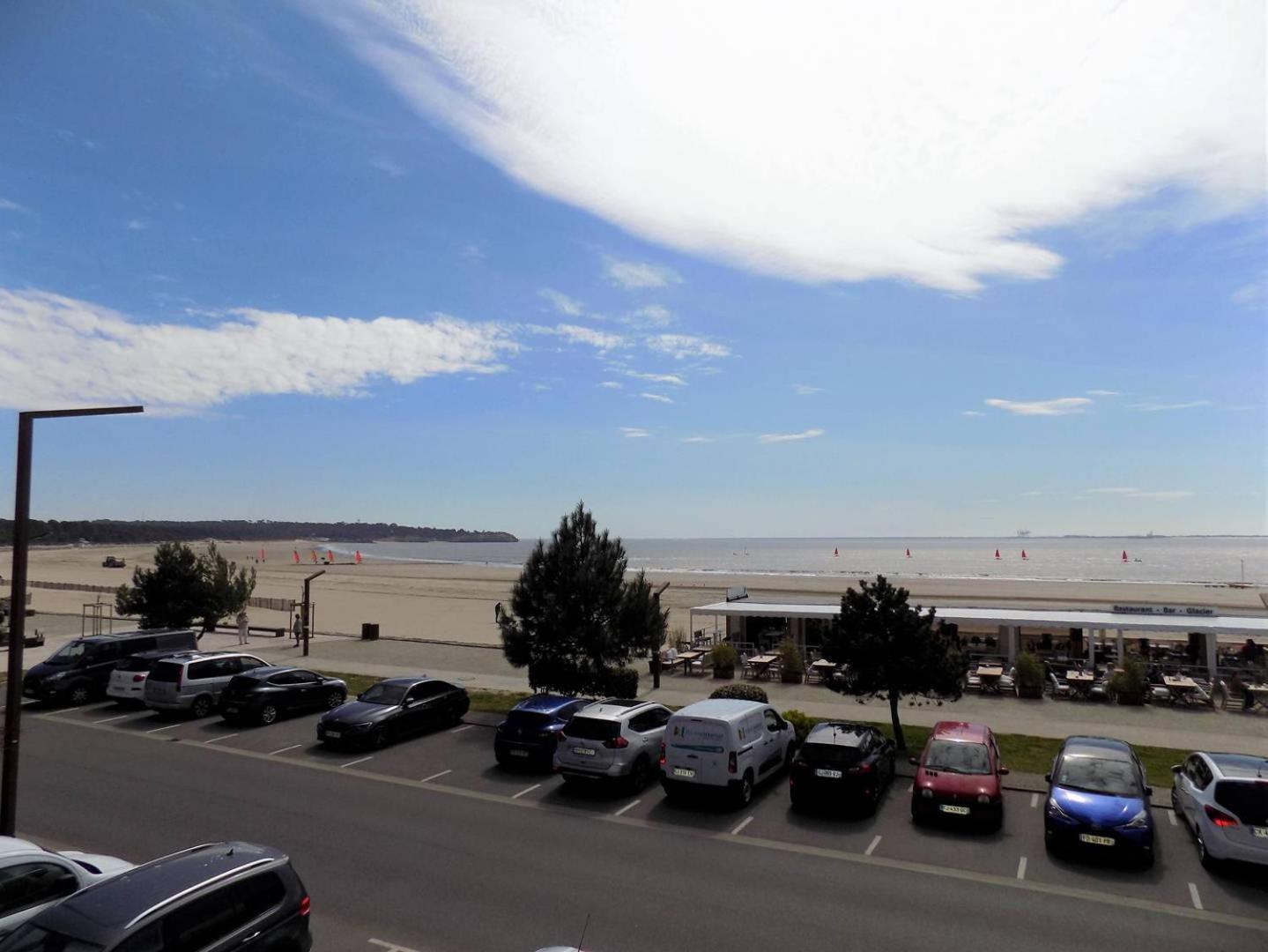Saint Georges De Didonne - Pleine Vue Mer Pour Ce Studio Cabine Face A La Plage Extérieur photo
