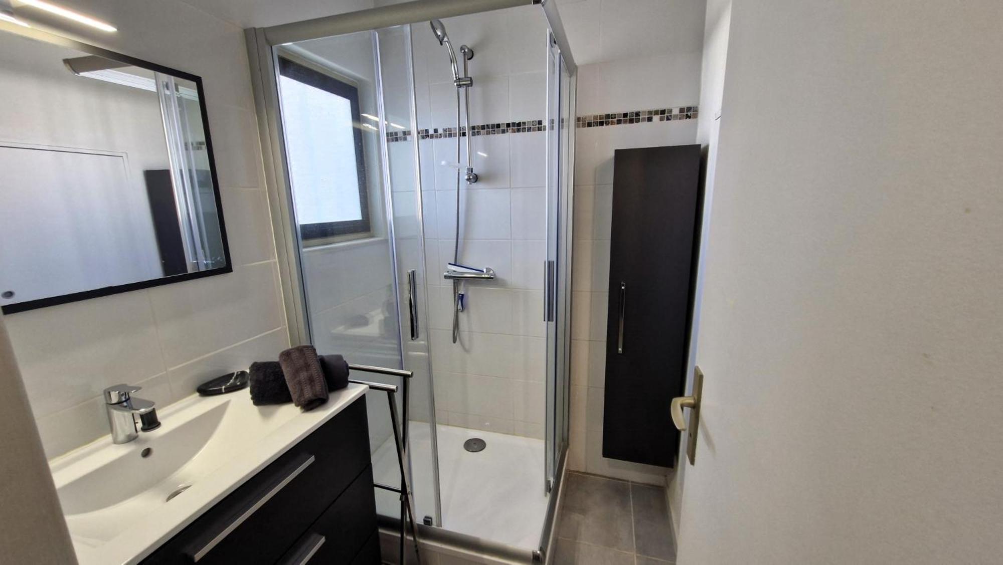 Saint Georges De Didonne - Pleine Vue Mer Pour Ce Studio Cabine Face A La Plage Extérieur photo